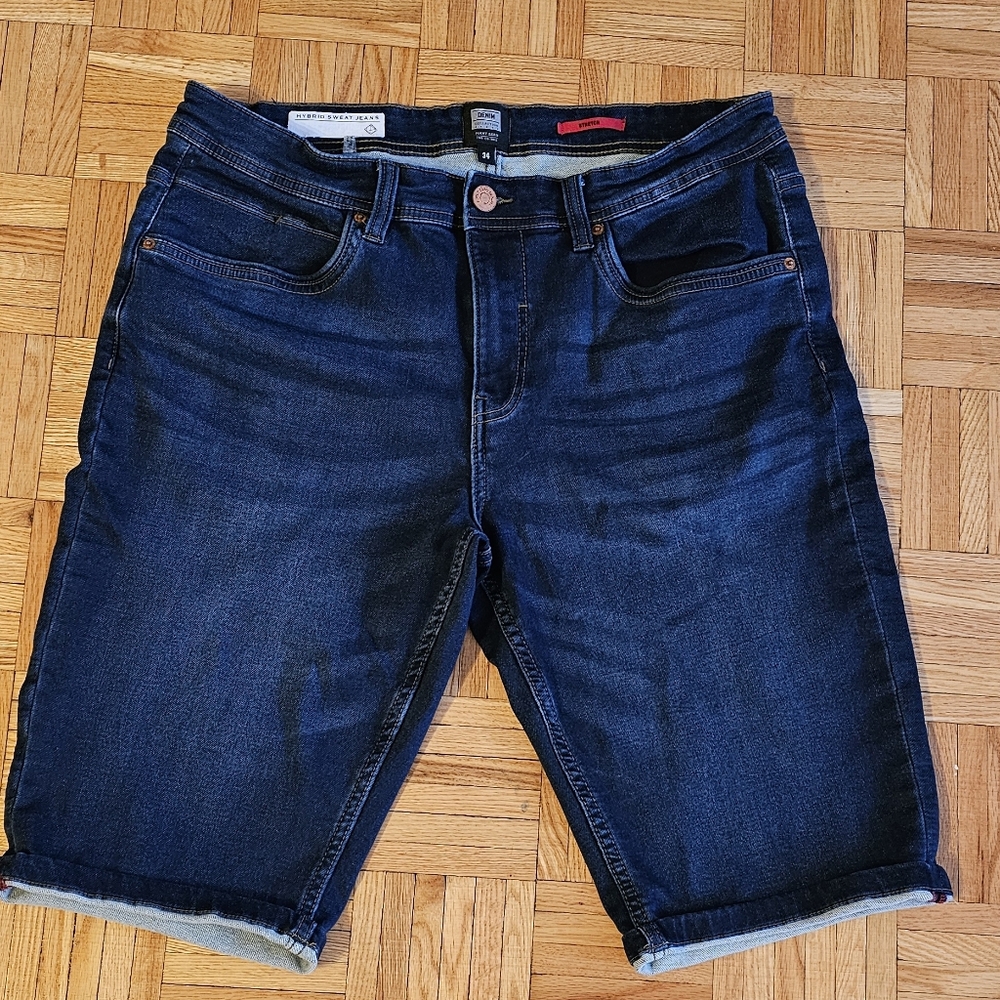 Point Zero Dark Blue Denim Shorts,Sz.34